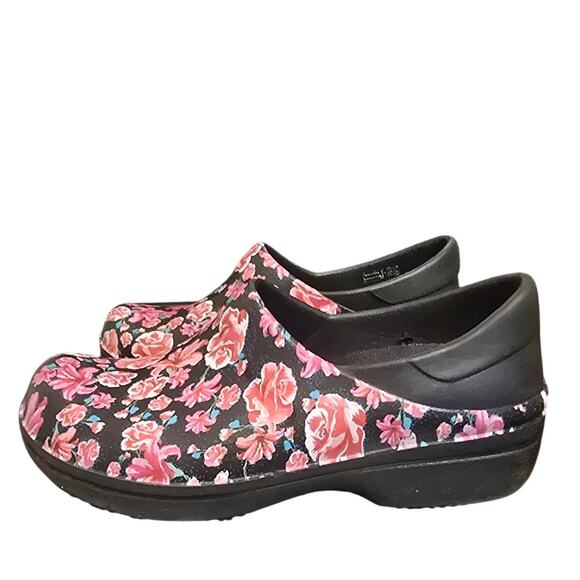 Crocs Neria Pro II Graphic Clog Floral Red Roses Women 7 - Picture 3 of 7